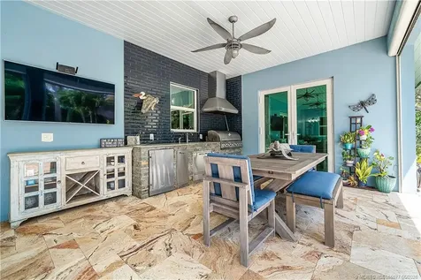 305 SE Flamingo Avenue Stuart FL 34996