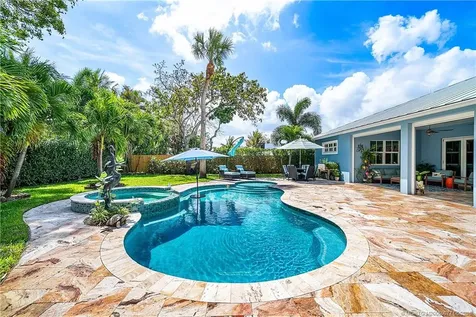 305 SE Flamingo Avenue Stuart FL 34996