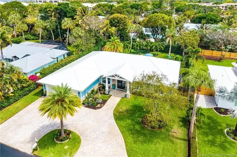 305 SE Flamingo Avenue Stuart FL 34996