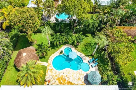 305 SE Flamingo Avenue Stuart FL 34996