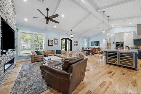 305 SE Flamingo Avenue Stuart FL 34996
