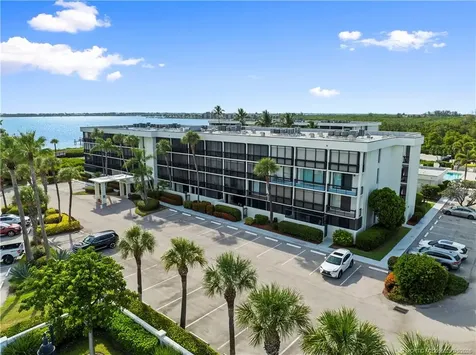 3792 NE Ocean Boulevard Jensen Beach FL 34957