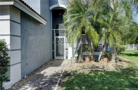 2120 NW Marsh Rabbit Lane Jensen Beach FL 34957