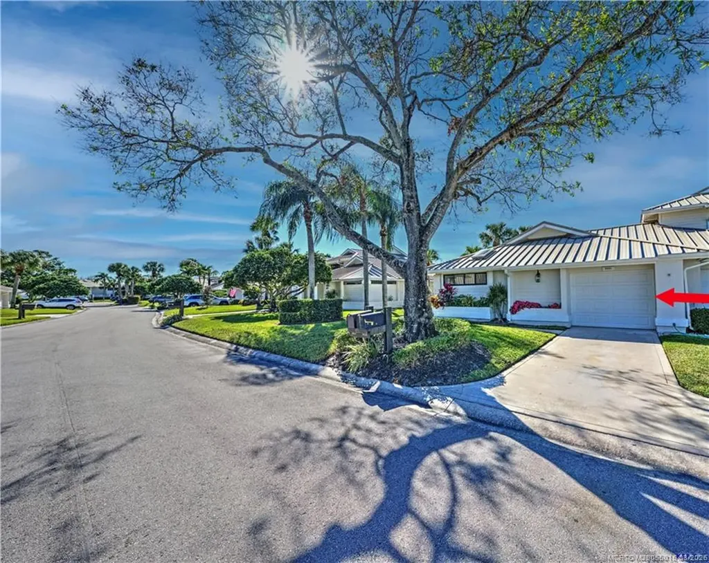 5651 SE Foxcross Place Stuart FL 34997