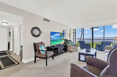 3472 NE Causeway Boulevard Jensen Beach FL 34957