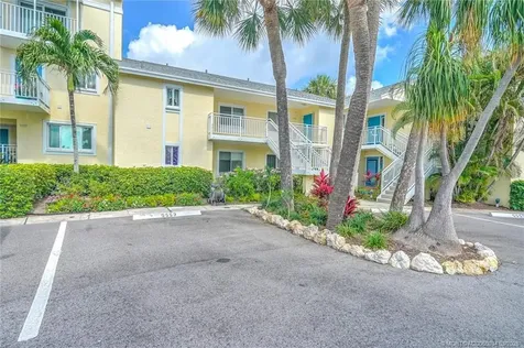 5553 NE Gulfstream Way Stuart FL 34996