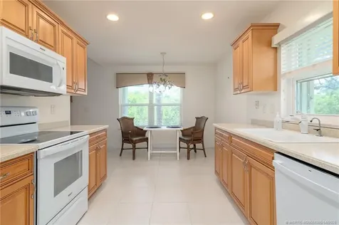 1527 SE Prestwick Lane Port St Lucie FL 34952