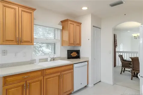 1527 SE Prestwick Lane Port St Lucie FL 34952