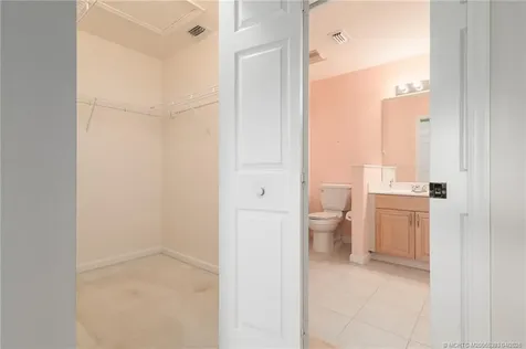 1527 SE Prestwick Lane Port St Lucie FL 34952