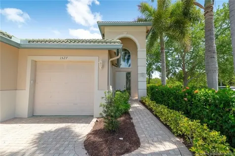 1527 SE Prestwick Lane Port St Lucie FL 34952