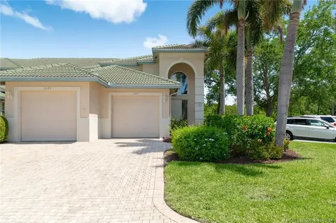 1527 SE Prestwick Lane Port St Lucie FL 34952