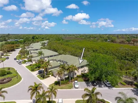 1527 SE Prestwick Lane Port St Lucie FL 34952