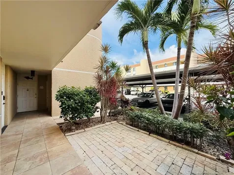 3432 NE Causeway Boulevard Jensen Beach FL 34957