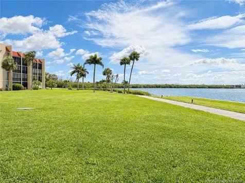 3432 NE Causeway Boulevard Jensen Beach FL 34957