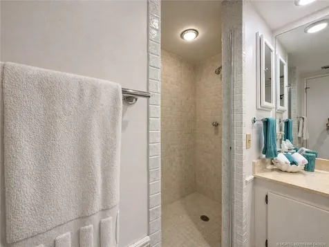3432 NE Causeway Boulevard Jensen Beach FL 34957