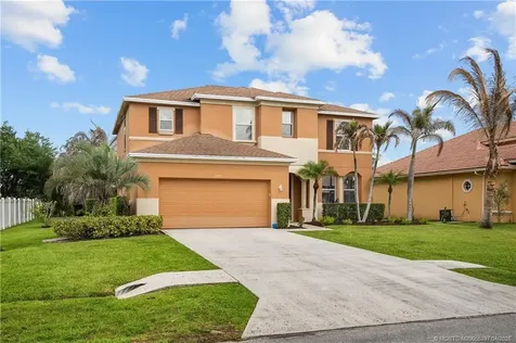 5805 NW Breezy Brook Court Port St Lucie FL 34986