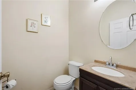 5805 NW Breezy Brook Court Port St Lucie FL 34986