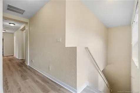 5805 NW Breezy Brook Court Port St Lucie FL 34986