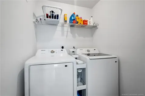 5805 NW Breezy Brook Court Port St Lucie FL 34986