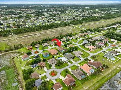 5805 NW Breezy Brook Court Port St Lucie FL 34986