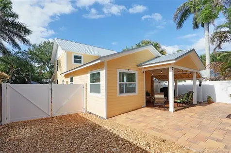 550 SW Riverview Street Stuart FL 34994