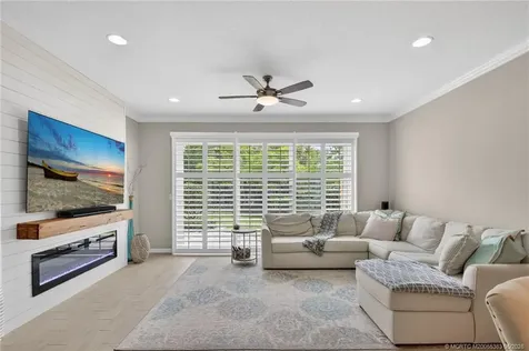 587 SW Glen Crest Way Stuart FL 34997
