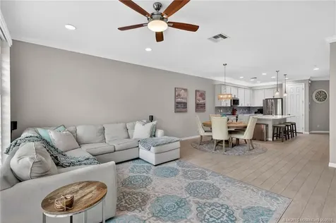587 SW Glen Crest Way Stuart FL 34997