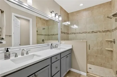 587 SW Glen Crest Way Stuart FL 34997