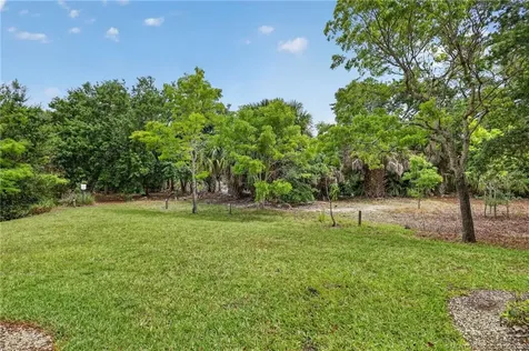 587 SW Glen Crest Way Stuart FL 34997