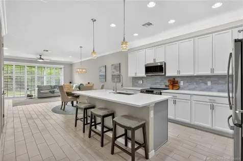 587 SW Glen Crest Way Stuart FL 34997