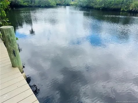 587 SW Glen Crest Way Stuart FL 34997