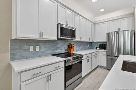587 SW Glen Crest Way Stuart FL 34997