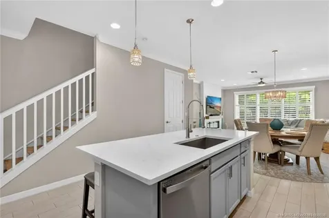 587 SW Glen Crest Way Stuart FL 34997