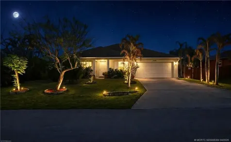 2009 SW Monterrey Lane Port St Lucie FL 34953