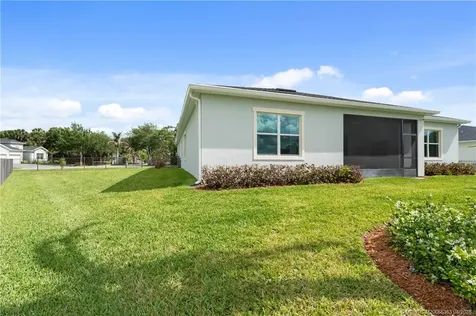 4855 Brookhaven Manor SW SW Vero Beach FL 32968