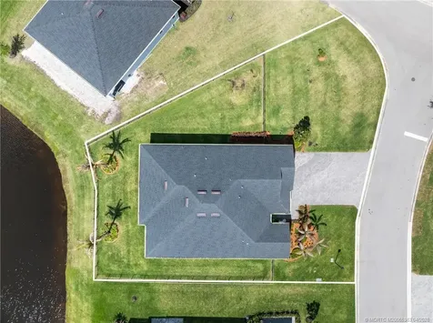 4855 Brookhaven Manor SW SW Vero Beach FL 32968