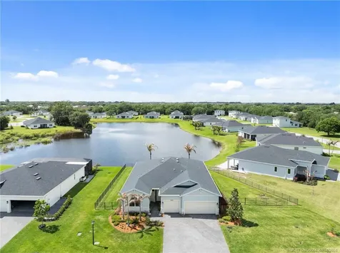 4855 Brookhaven Manor SW SW Vero Beach FL 32968