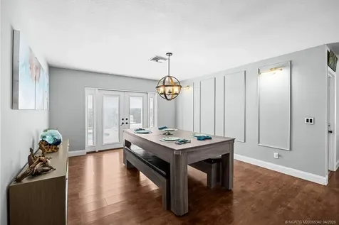 18945 SE Homewood Avenue Tequesta FL 33469