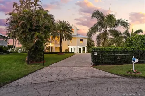 5675 SE Orange Street Stuart FL 34997