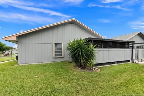 4047 NW Cinnamon Tree Circle Jensen Beach FL 34957