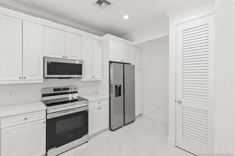 47 SW Osceola Street Stuart FL 34994