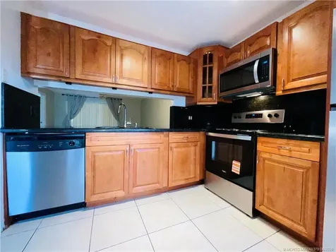 1617 NE Nautical Place Jensen Beach FL 34957