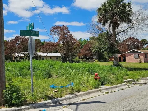 1004 Avenue G Fort Pierce FL 34950