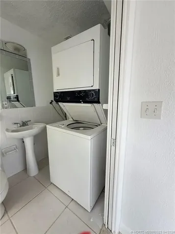 33 SE Sailfish Lane Stuart FL 34996