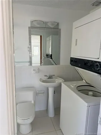 33 SE Sailfish Lane Stuart FL 34996