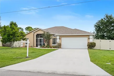 2511 SE Snapper Street Port St Lucie FL 34952