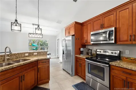 2150 SW Quarry Street Port St Lucie FL 34953
