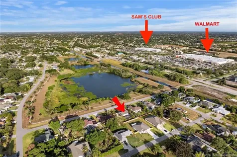 2542 SW Kensington Street Port St Lucie FL 34953