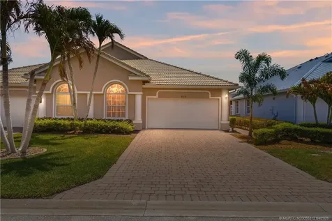 830 NW Red Pine Way Jensen Beach FL 34957