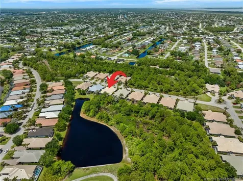 830 NW Red Pine Way Jensen Beach FL 34957